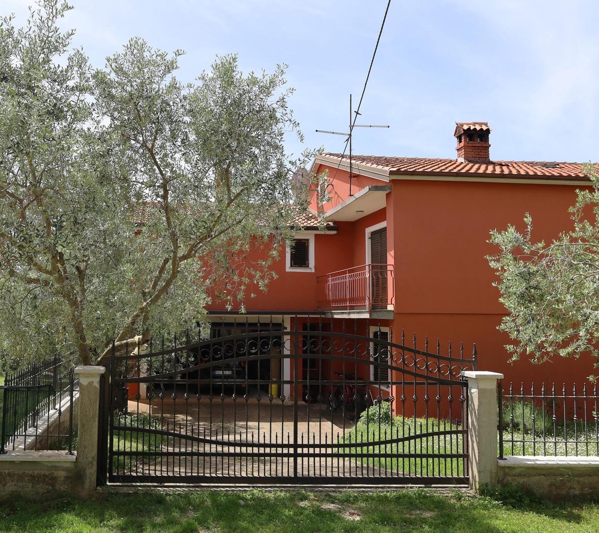 Apartment Zita With 1 Bedroom In Relaxing Surroundings Near Umag Exterior foto