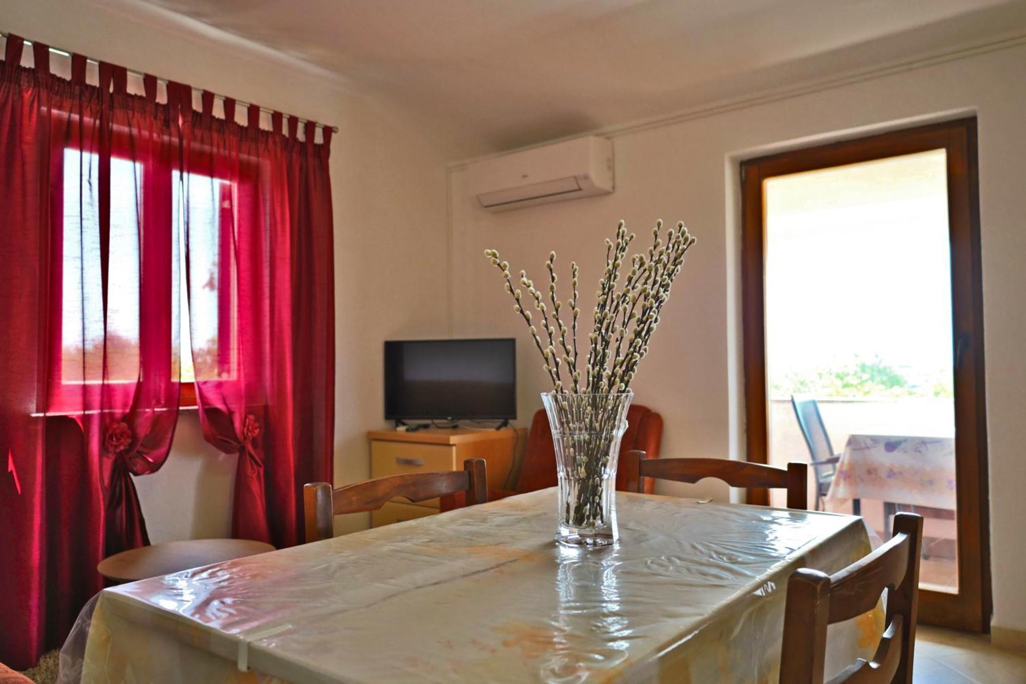 Apartment Zita With 1 Bedroom In Relaxing Surroundings Near Umag Exterior foto