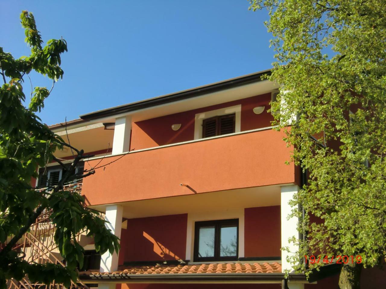 Apartment Zita With 1 Bedroom In Relaxing Surroundings Near Umag Exterior foto